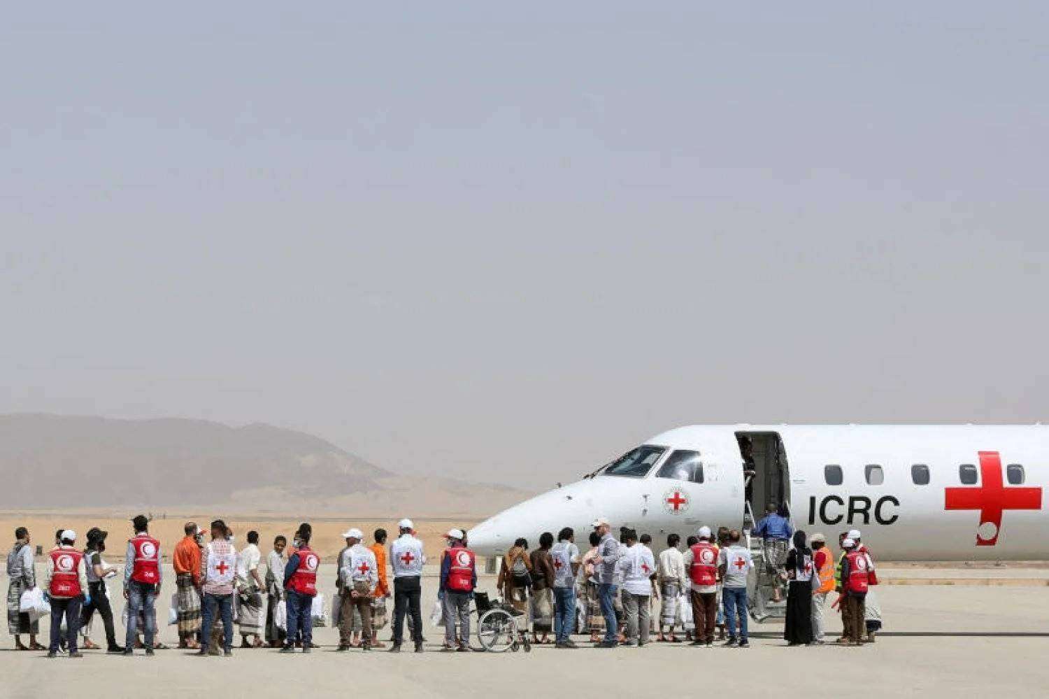 الحوثيون يناورون بورقة الأسرى هرباً من ضغط ملف المعتقلين الأمميين