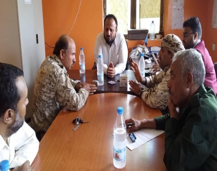 مدير البريقة يتفقد مستوى الإنضباط والجاهزية الأمنية في شرطة الشعب