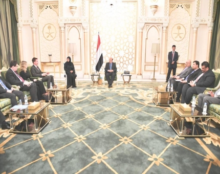 رئيس الجمهورية يلتقي وزير الخارجية البريطاني
