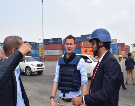 الحكومة اليمنية تستغرب من تصريحات وزير الخارجية البريطاني بشأن الحديدة