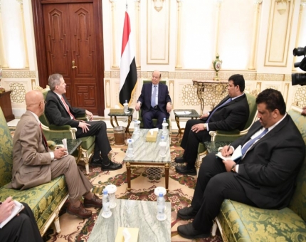 الرئيس هادي يستقبل سفير الولايات المتحدة الأمريكية لدى بلادنا ماثيو تولر