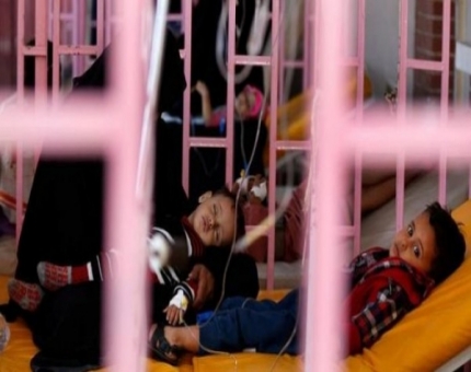 آلاف الإصابات بوباء الكوليرا في صنعاء.. والمليشيات تتكتم