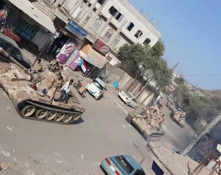 الجيش يستعيد السيطرة على مناطق ومواقع استراتيجية بالضالع