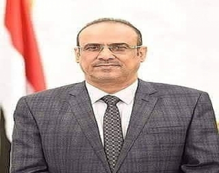 نائب رئيس الوزراء وزير الداخلية يعزي آل الحريري بوفاة والدهم