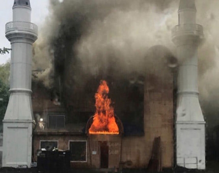 اميركا : حريق مسجد كونيتيكت متعمد