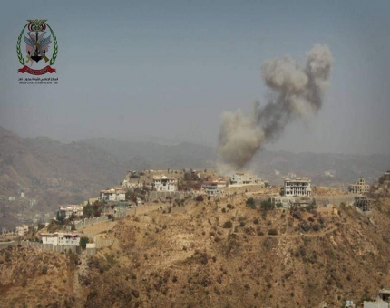 مصرع وإصابة 30 من عناصر مليشيا الحوثي بنيران الجيش الوطني في تعز