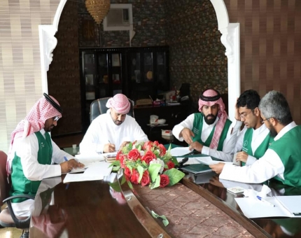 المهرة .. البرنامج السعودي يوقع اتفاقيات للإشراف على مشاريع قيد التنفيذ