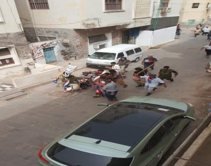 اصابات في اشتباكات مسلحة بالعاصمة عدن