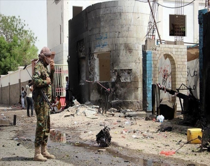 مقتل 7 مدنيين في انفجارات بـ"مخزن أسلحة" للحوثيين بالحديدة
