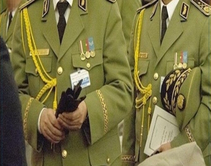 العثور على الجنرال الجزائري جمال عمرون ميتا في مكتبه